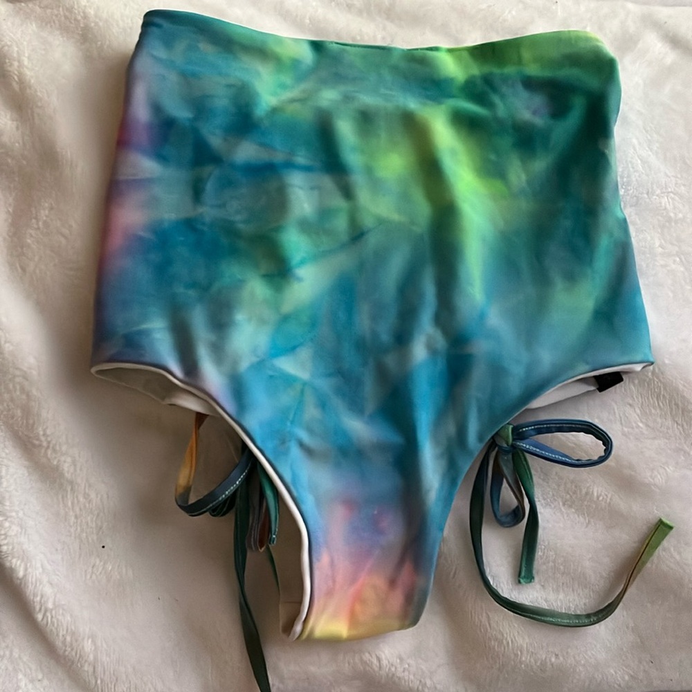 Small Lil Black Diamond High Waisted Reversible Rave Bottoms (Rainbow & White)